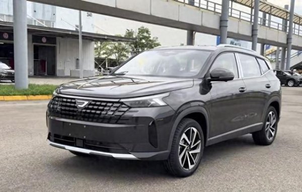 大通证券 捷达VS8工厂现身，配无边界中网，尺寸超捷达VS7，搭载1.4T发动机